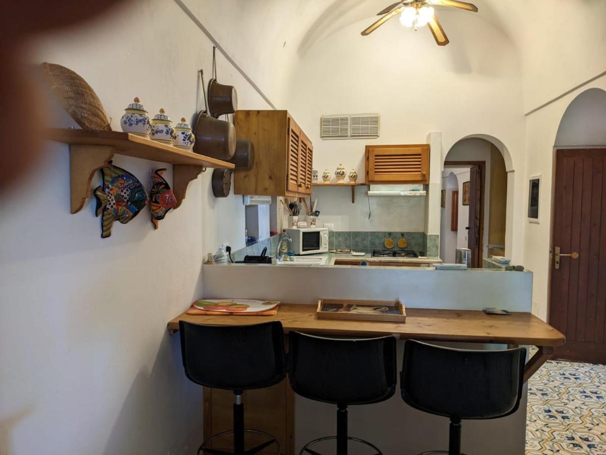 Villa Dammuso I Pini Di Kaddiuggia Campobello Exterior foto